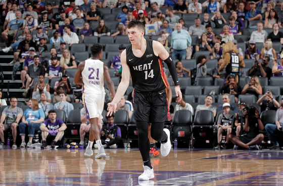 再度加盟贝 再度加盟贝