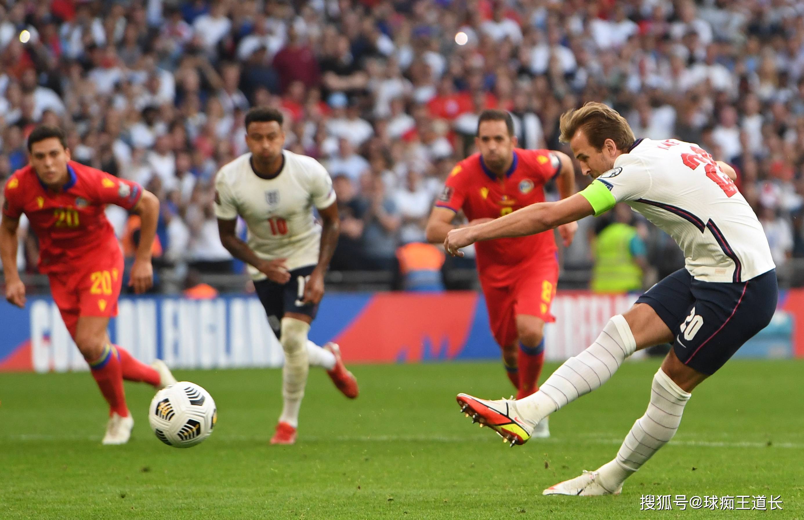 拜仁继续以 拜仁继续以